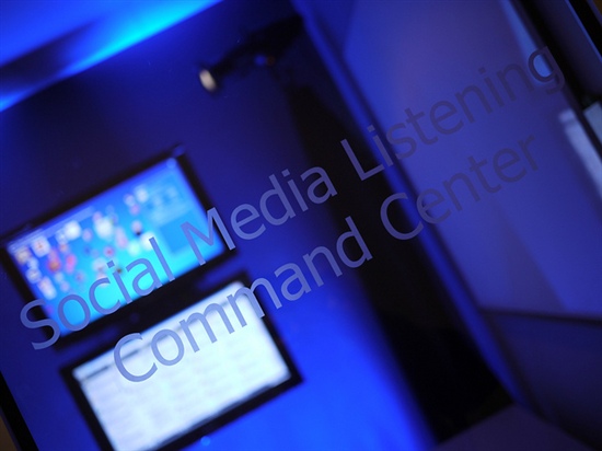 Dell Social Media Listening and Command Center